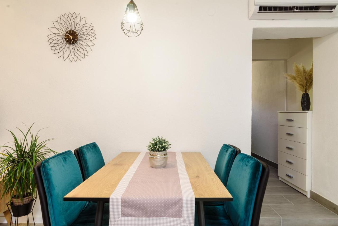 **Stone House ** Trogir Center ** Old Town Apartment Bagian luar foto