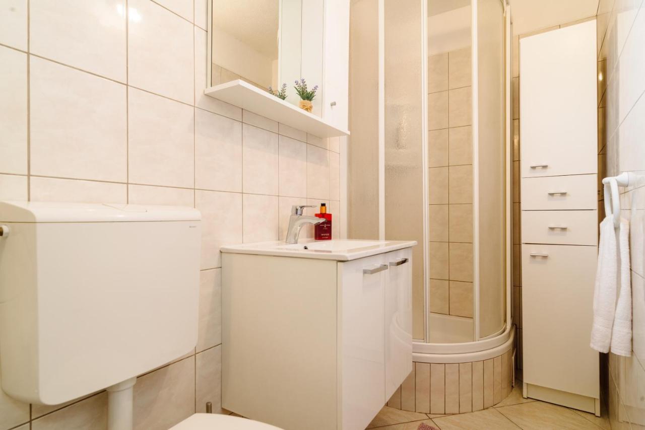 **Stone House ** Trogir Center ** Old Town Apartment Bagian luar foto