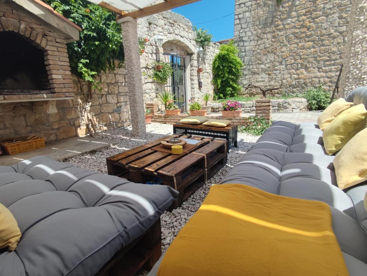 **Stone House ** Trogir Center ** Old Town Apartment Bagian luar foto